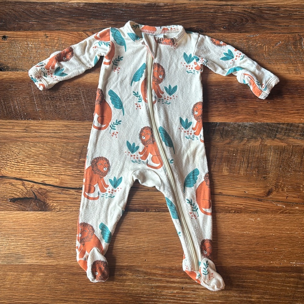 Spearmint Love lion long sleeve onesie size NB